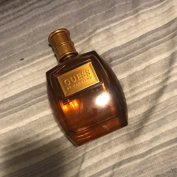 Guess - Picture 1 of 3